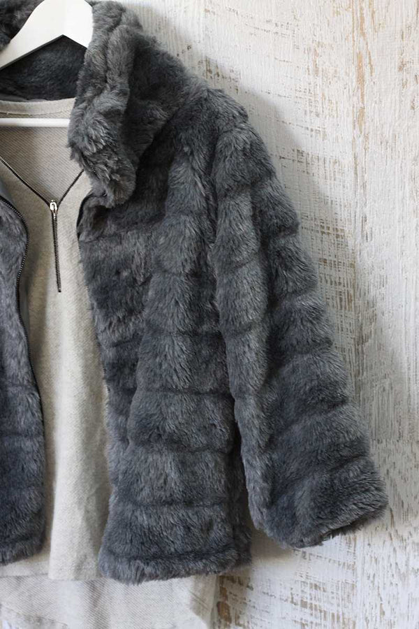 Dacia Fur Coat Gray - Talis Collection