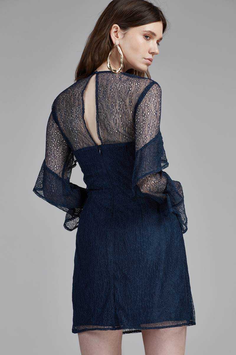 keepsake awaken lace midi dress Talis Collection Keepsake Heartbreaker Lace Midi Dress