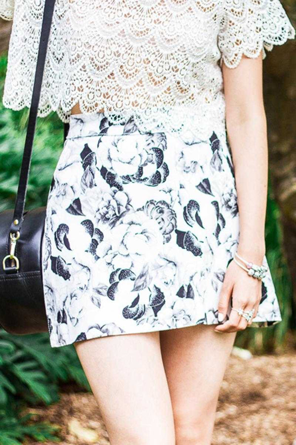 May the Label Pinacolada Skirt Camellia Black and White